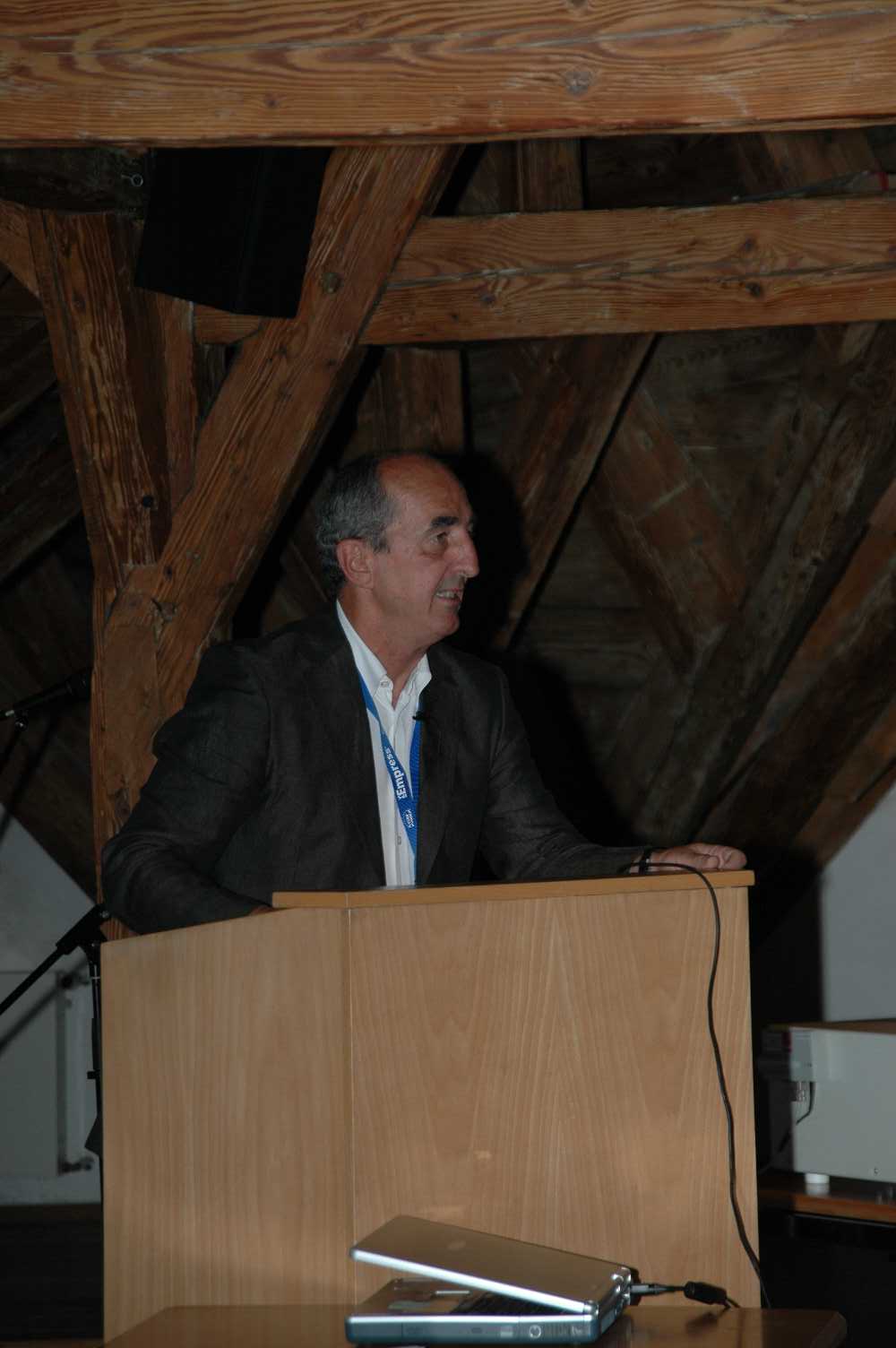 Prof. G. Arnetzl 